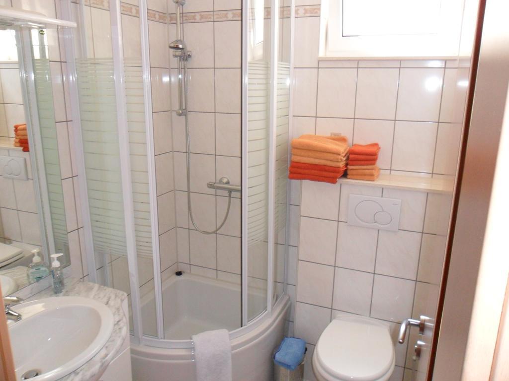 Appartementhaus Elena Jelsa  Bagian luar foto