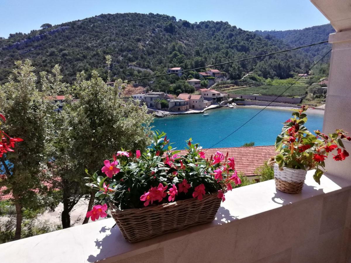 Appartementhaus Elena Jelsa  Bagian luar foto