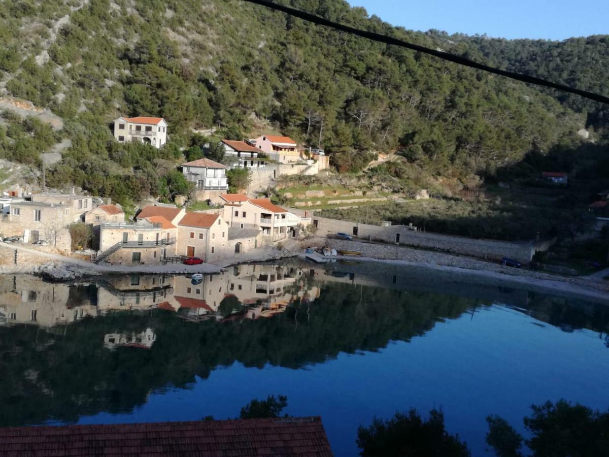 Appartementhaus Elena Jelsa  Bagian luar foto